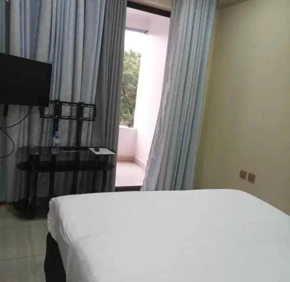 اتاق استاندارد یک نفره, Great Hotel Kiyovu