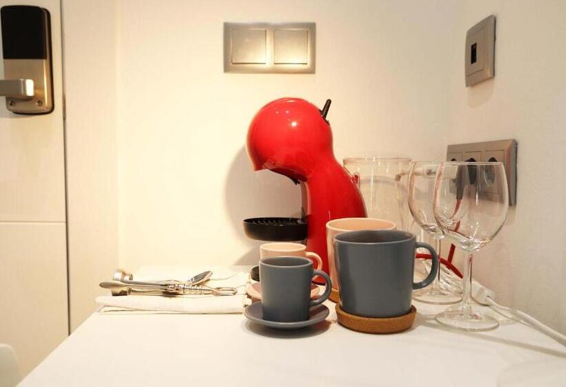 Chambre Standard avec Terrasse, Hostal Gràcia