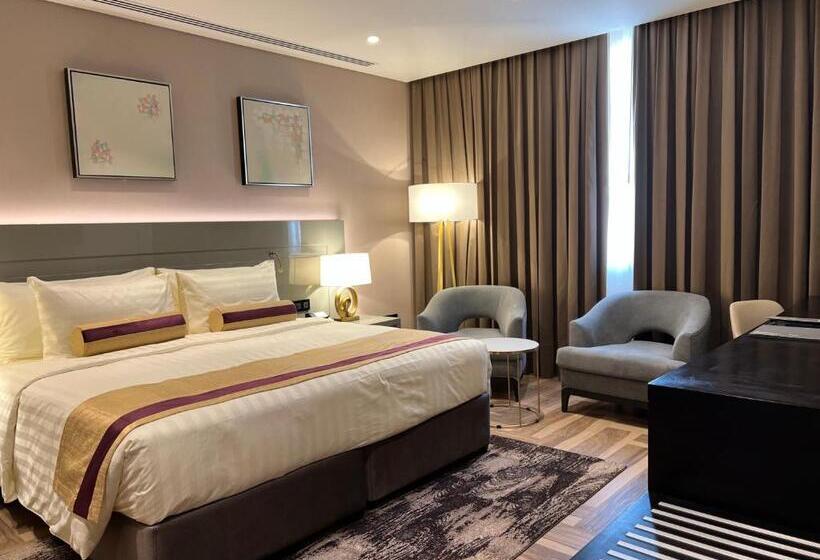 اتاق لوکس با تخت بزرگ, Khalidia Palace Hotel Dubai By Mourouj Gloria