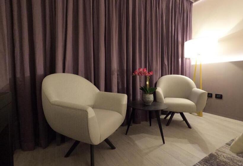 Номер Deluxe с Балконом, Khalidia Palace Hotel Dubai By Mourouj Gloria