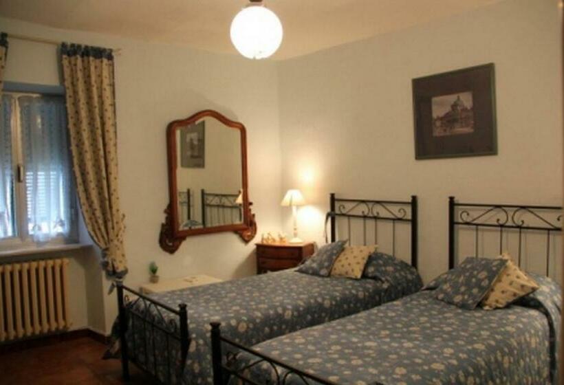 اتاق استاندارد با سرویس بهداشتی مشترک, B&b Cascina Santa Gavi