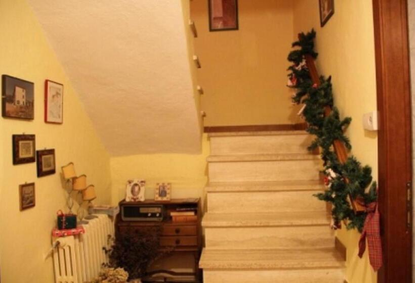 اتاق استاندارد با سرویس بهداشتی مشترک, B&b Cascina Santa Gavi
