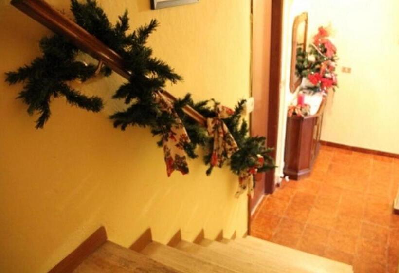 اتاق استاندارد با سرویس بهداشتی مشترک, B&b Cascina Santa Gavi