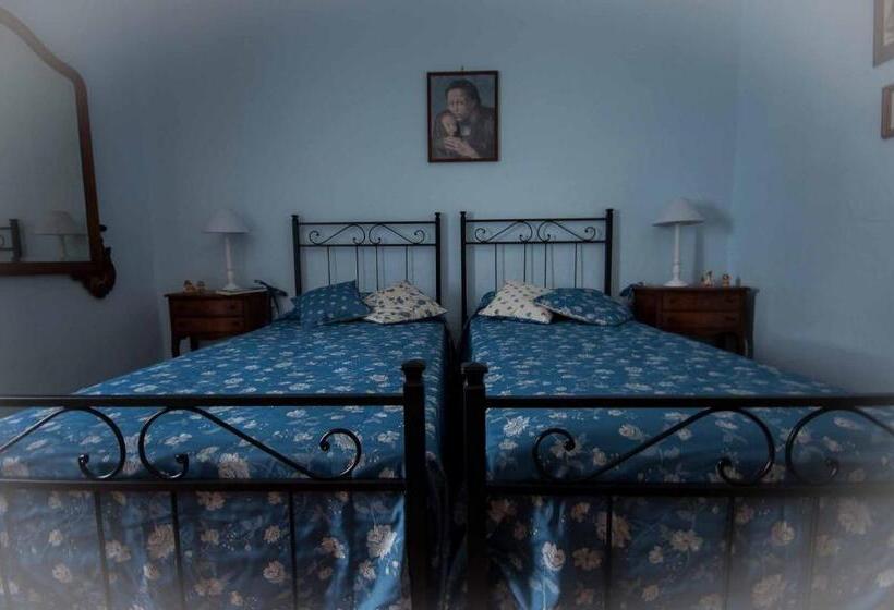اتاق استاندارد با سرویس بهداشتی مشترک, B&b Cascina Santa Gavi