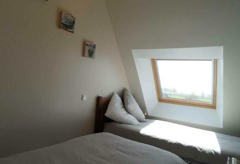 家庭间, A L'oree Du Lin