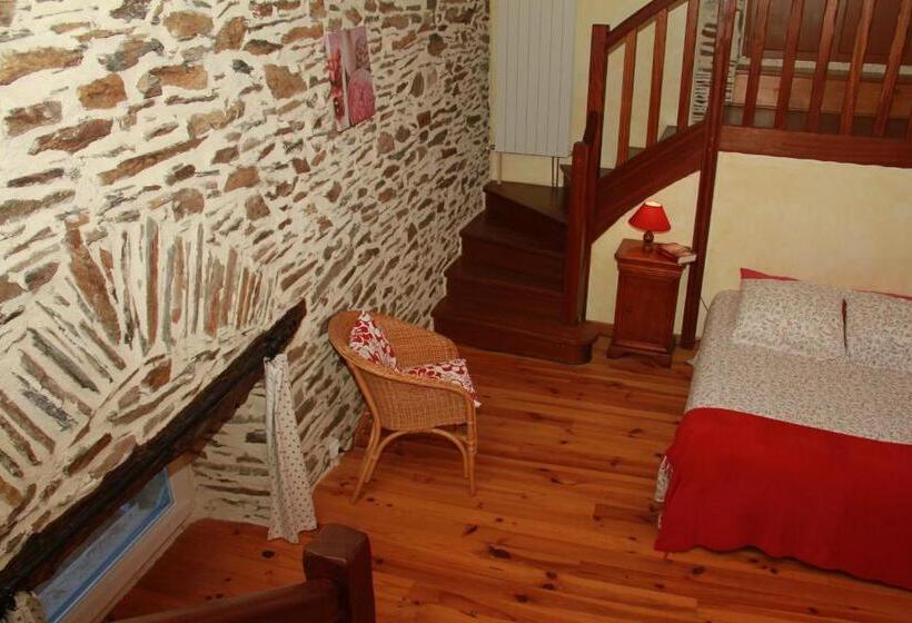 带景观的三人标准房间, Chambres D'hôtes Vue Panoramique Proche De Carcassonne