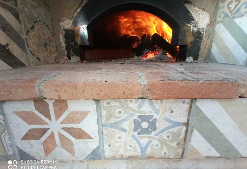 חדר לארבעה סטנדרטי עם מרפסת, Valle Degli Dei