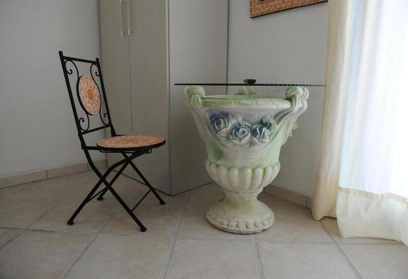 חדר קלאסי, Valle Degli Dei