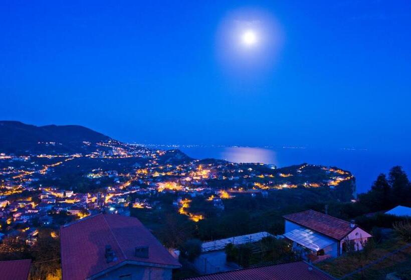 Quarto Quádruplo Estandar Vista Mar, Valle Degli Dei