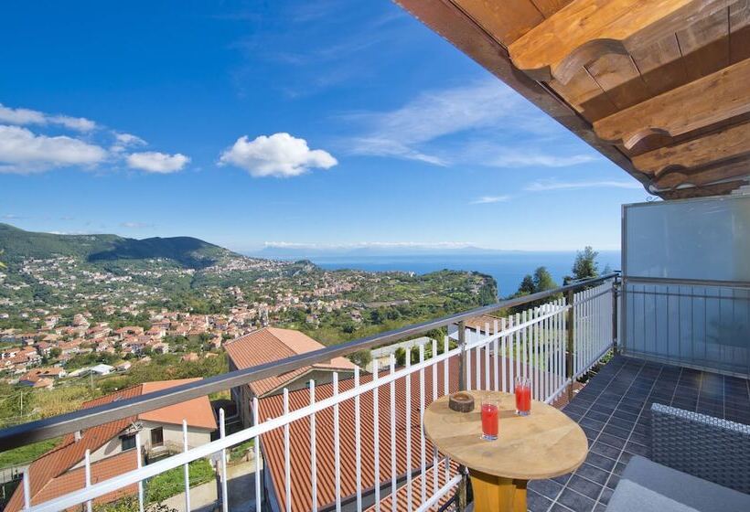 חדר סטנדרט לארבעה נוף לים, Valle Degli Dei