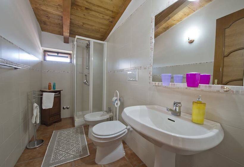 חדר סטנדרט לארבעה נוף לים, Valle Degli Dei