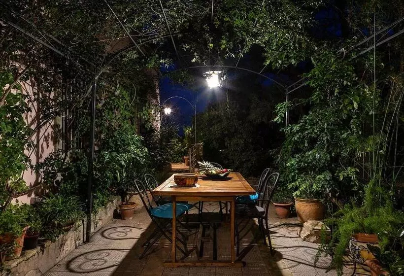 ویلای 2 خوابه, Villa Maria Affittacamere