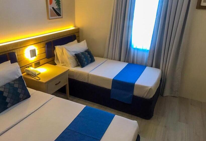 Delüks Oda, Cebu Uncle Tom S Cabin Hotel Powered By Cocotel