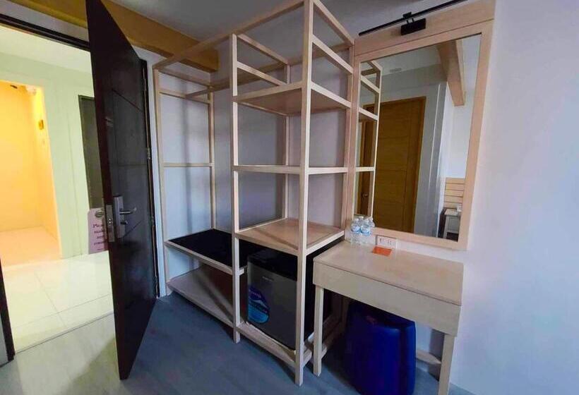 Büyük Çift Kişilik Yataklı Delüks Oda, Cebu Uncle Tom S Cabin Hotel Powered By Cocotel