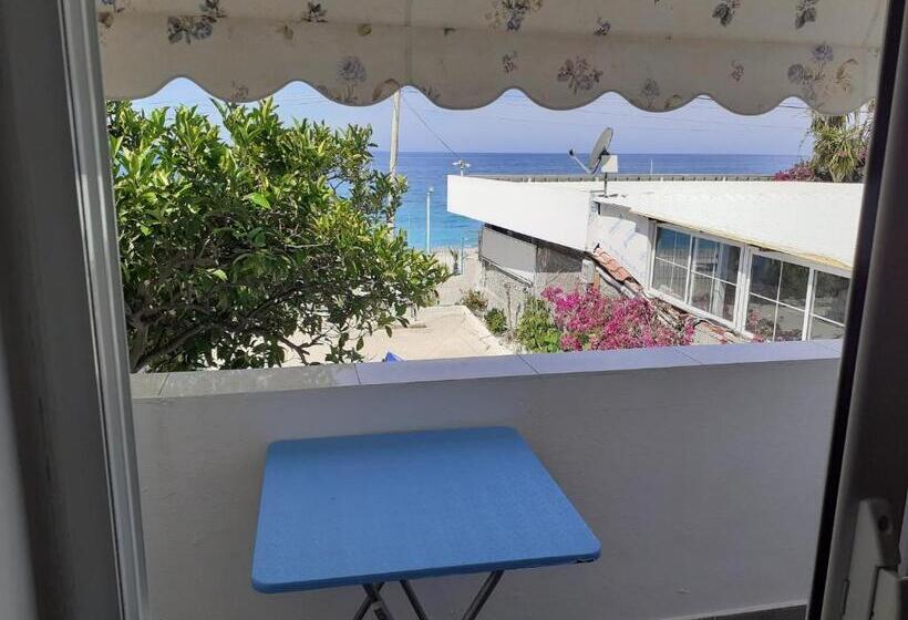 חדר משפחתי, Casa Del Mare