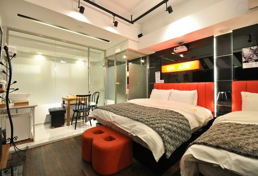 Люкс, February Hotel Apsan