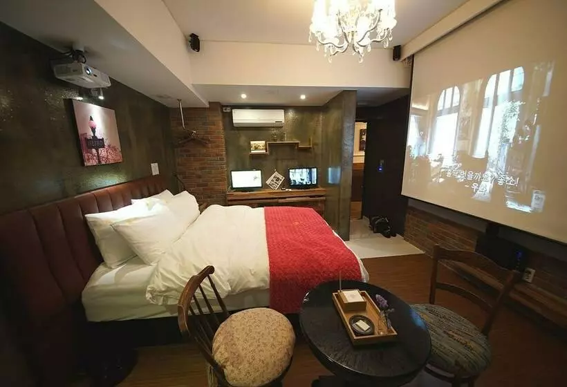 スイート, February Hotel Apsan