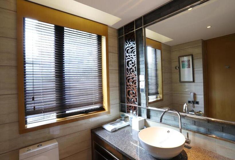 Pokój Standard Łóżko King Size, Four Points By Sheraton Heyuan Resort