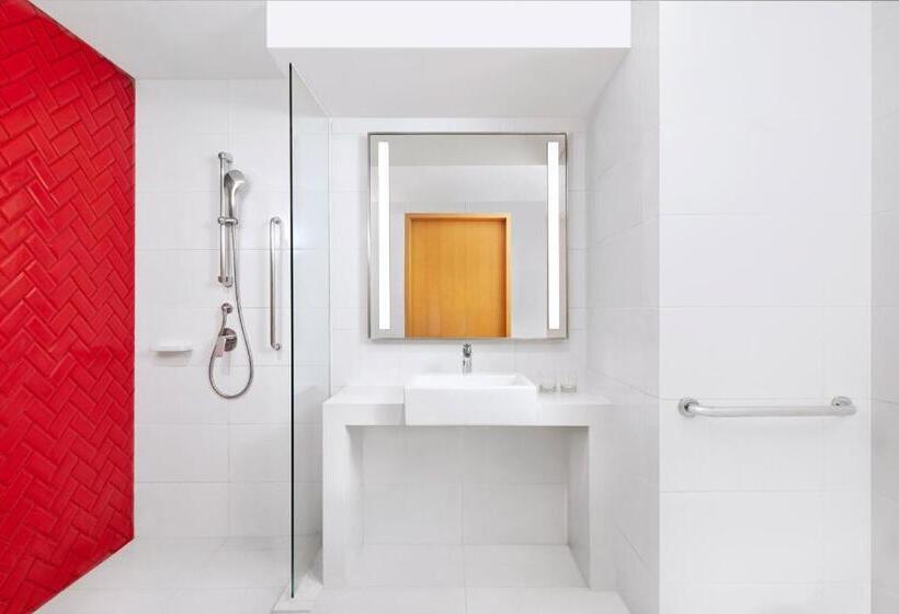 스탠다드 룸 킹사이즈 침대, Four Points By Sheraton Surabaya, Tunjungan Plaza