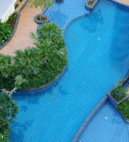 프리미엄 스위트, Four Points By Sheraton Surabaya, Tunjungan Plaza