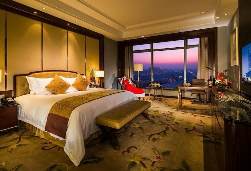 디럭스 룸, Haili New Century Grand Hotel Haiyan