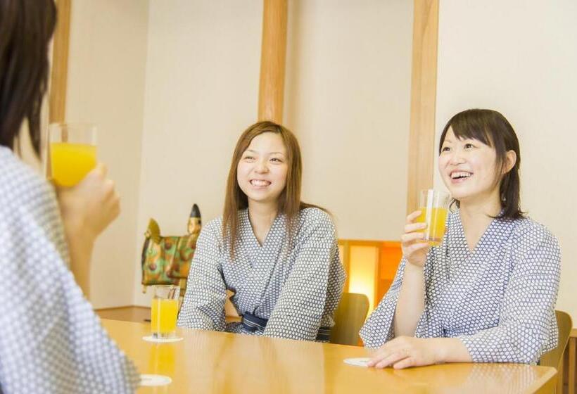 Номер Superior, Hiroshima Sunplaza