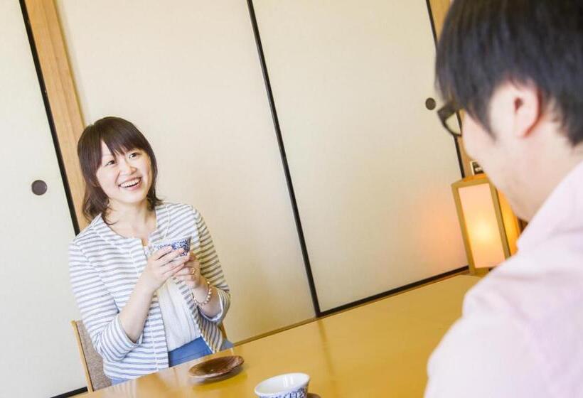 Номер Deluxe, Hiroshima Sunplaza