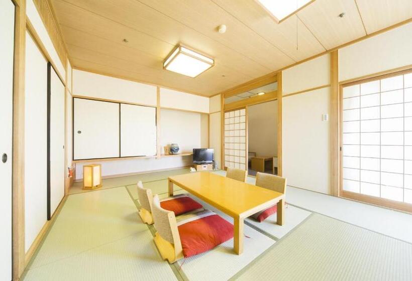 Номер Deluxe, Hiroshima Sunplaza