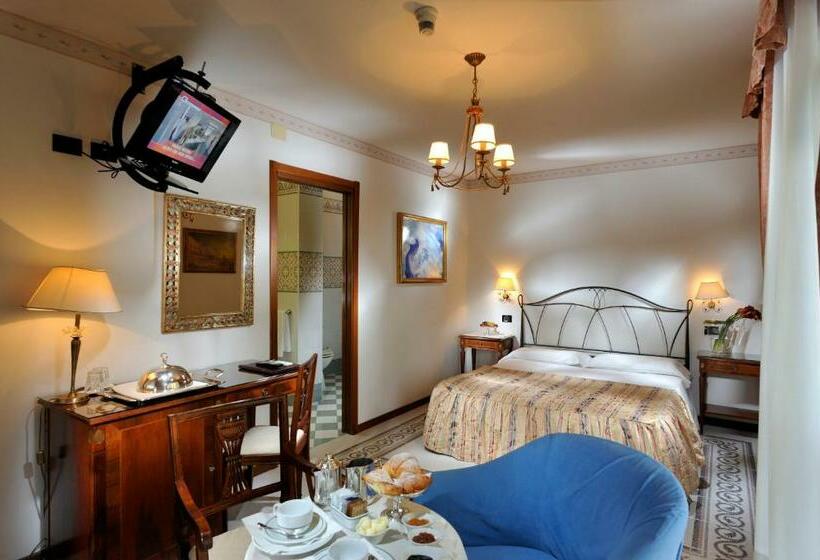 豪华海景房, Miramare