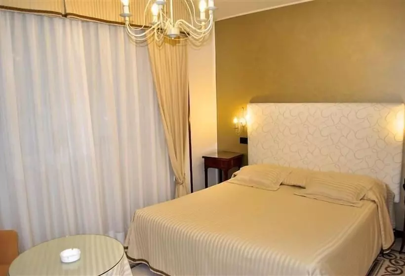 Economy-huone, Miramare