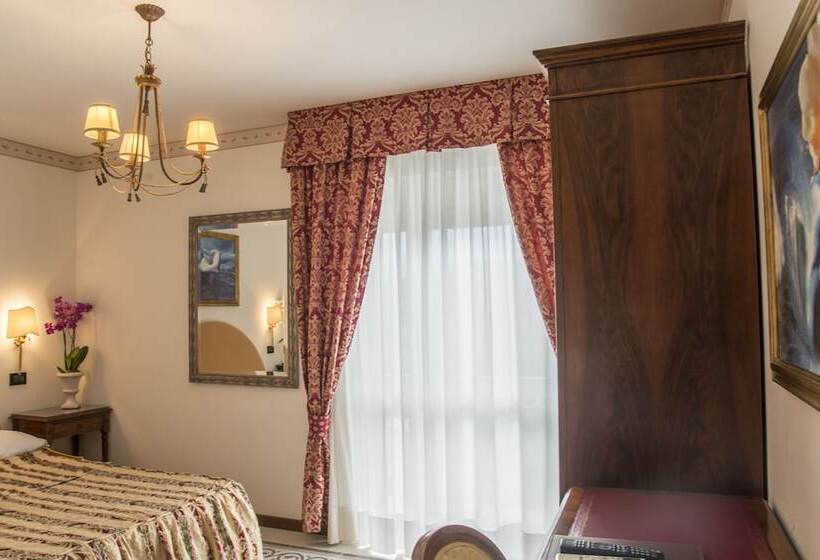 海景经济间, Miramare