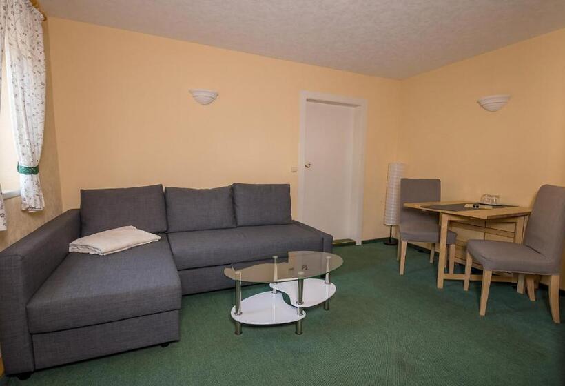 דירת חדר, Pension Immergrün