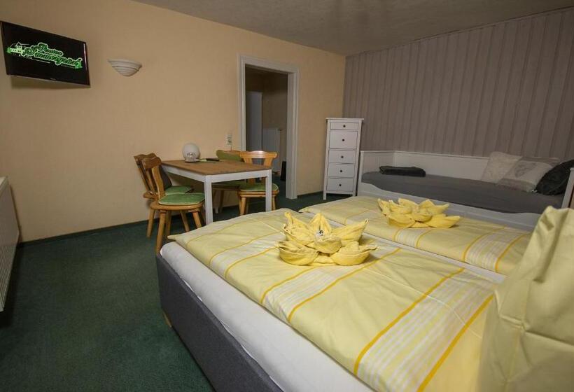 חדר סטנדרט לשלושה, Pension Immergrün