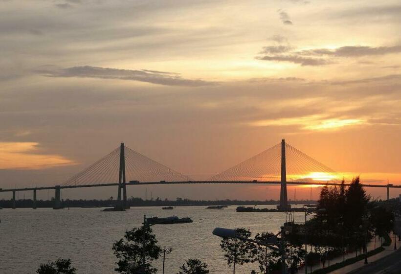 اتاق استاندارد چهار تخته, Rang Dong