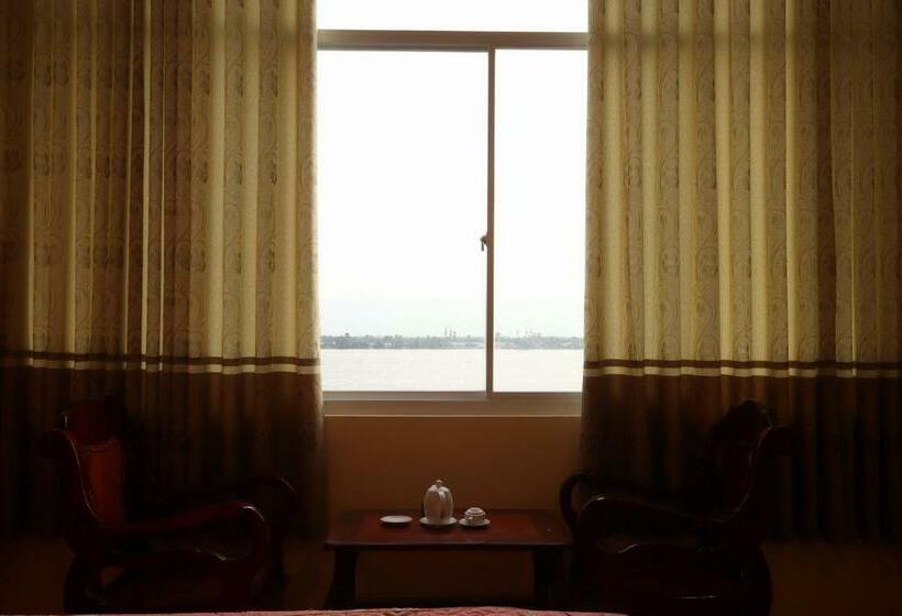 اتاق استاندارد چهار تخته, Rang Dong