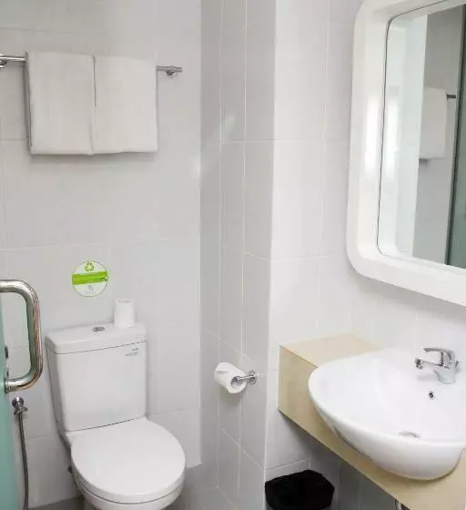 バルコニー付きスタンダードルーム, Zest Legian By Swiss Belhotel International