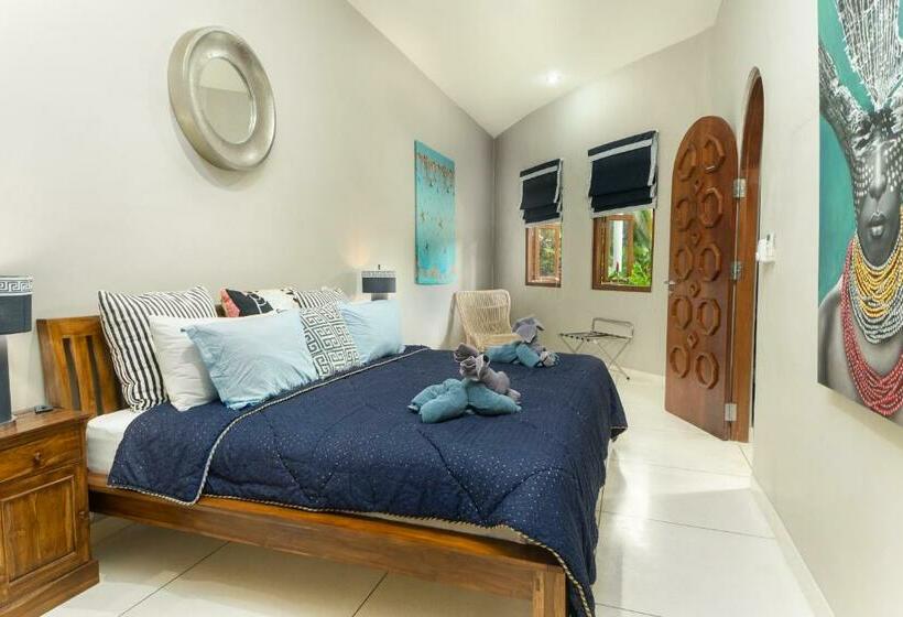 Deluxe Suite King Bed, Villa Costa Plenty