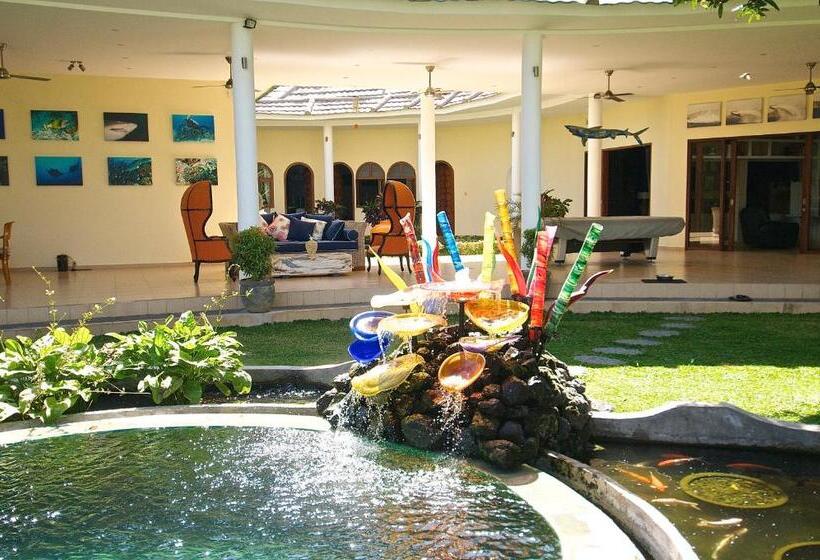 Delüks Stüdyo, Villa Costa Plenty