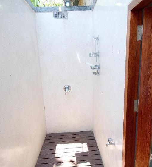 Delüks Stüdyo, Villa Costa Plenty