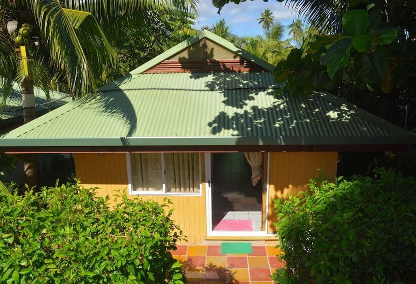 بنگله خانوادگی, Fare Maheata