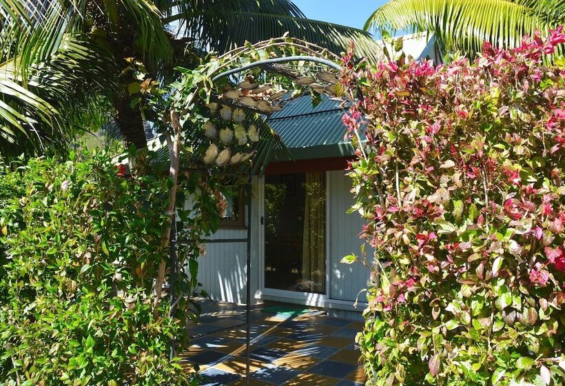 بنگله خانوادگی, Fare Maheata