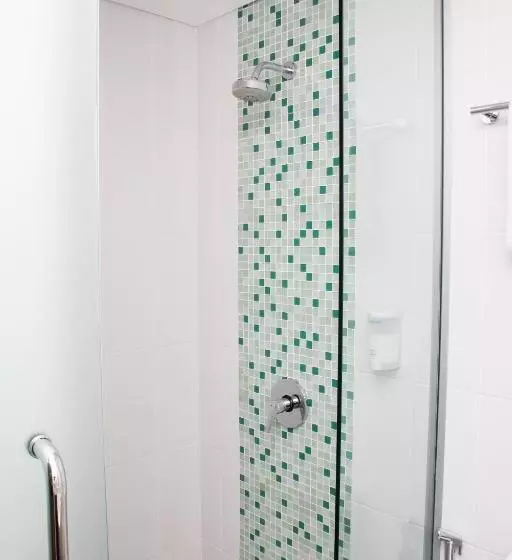 バルコニー付きスタンダードルーム, Zest Legian By Swiss Belhotel International