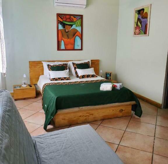 Camera Familiare, Casa Barbara