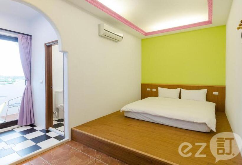اتاق لوکس با چشم‌انداز دریا, Shadao 206