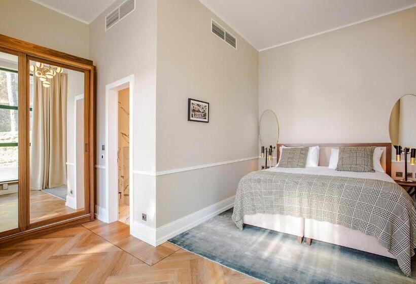 اتاق راحتی, Brown Beach House & Spa