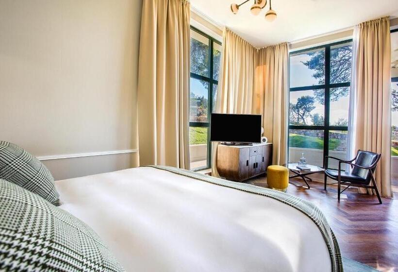 اتاق راحتی, Brown Beach House & Spa