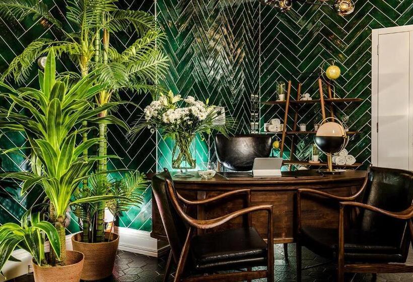 اتاق سوپریور, Brown Beach House & Spa