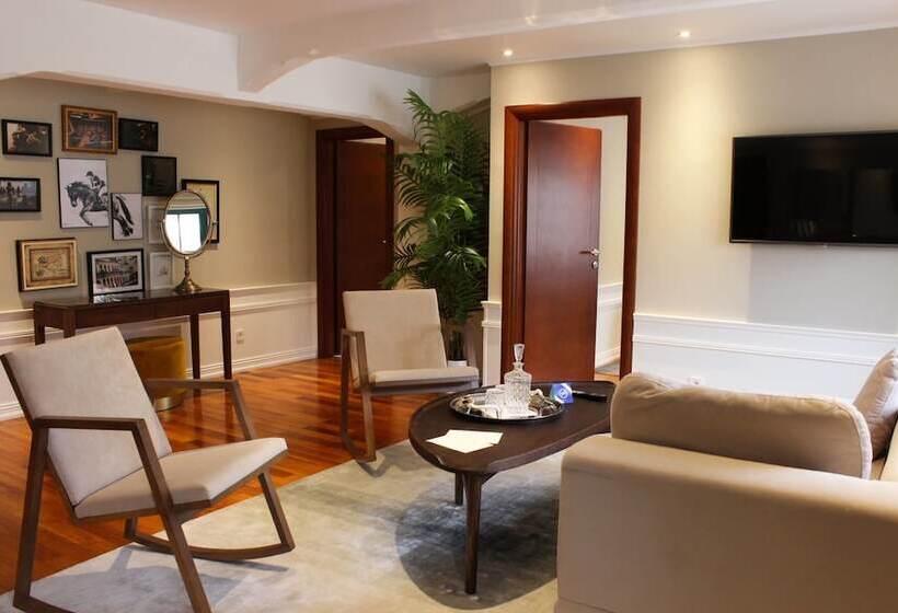 Люкс Повышенной Комфортности, Brown Beach House & Spa