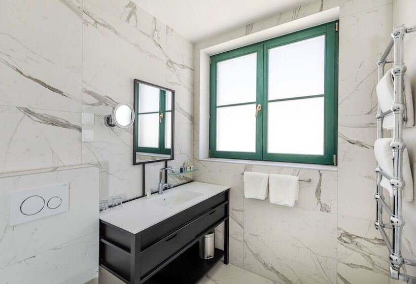 اتاق استاندارد با وان آب گرم, Brown Beach House & Spa