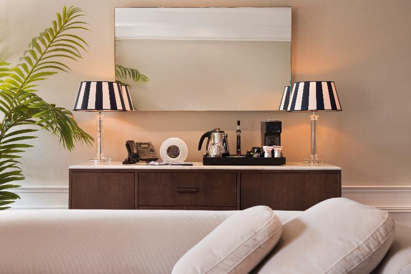 Deluxe Suite Sea View, Brown Beach House & Spa